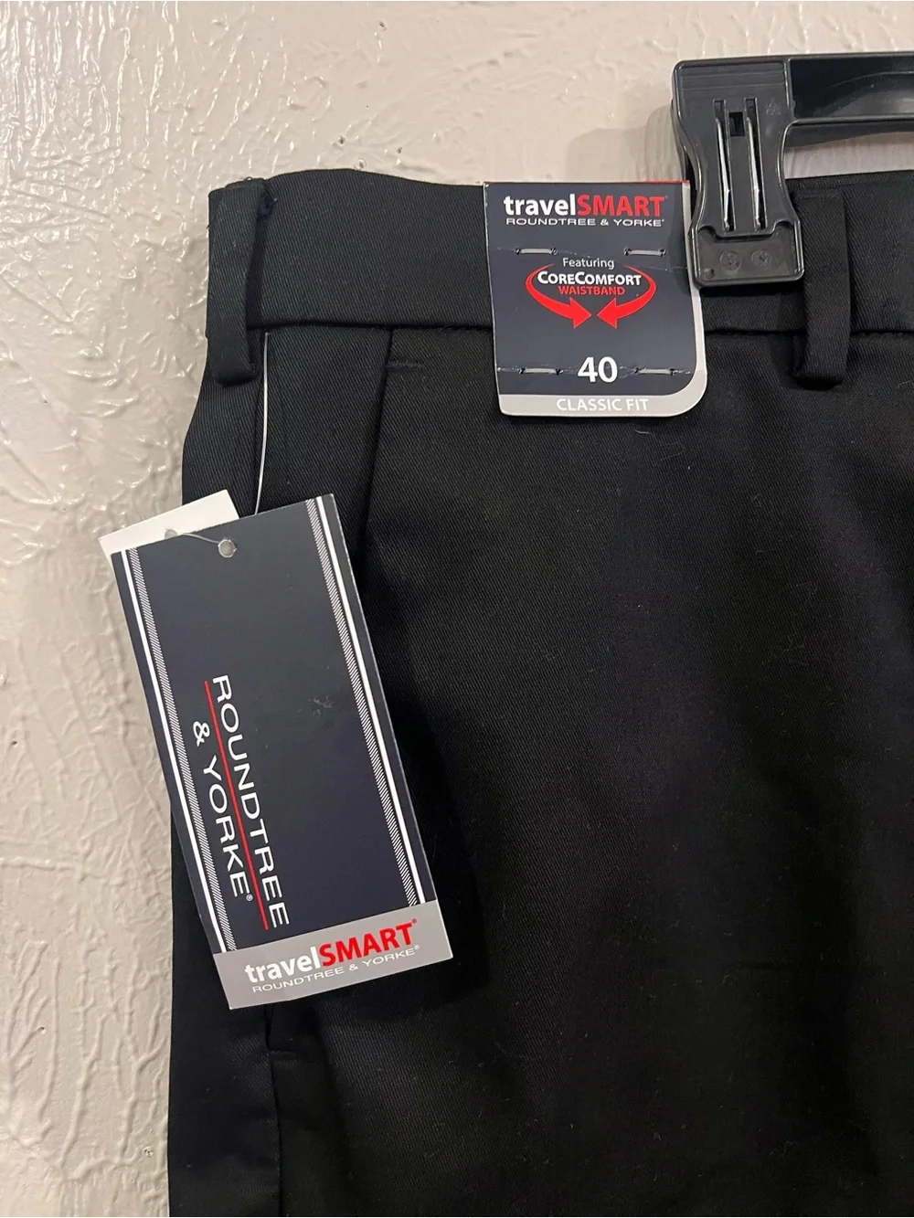 Brand new MENS Travel Smart RoundTree and York Classic Fit Short